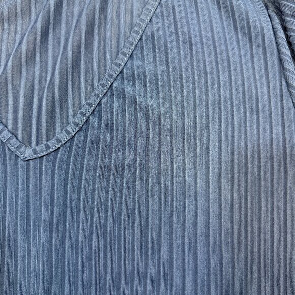 Blue Ribbed V-Neck Short Sleeve Top, Lightweight Knit, Plus Size 2XL - Picture 4 of 6